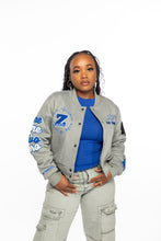 Load image into Gallery viewer, Cropped Cotton Finer Woman Bomber