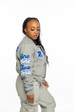 Load image into Gallery viewer, Cropped Cotton Finer Woman Bomber