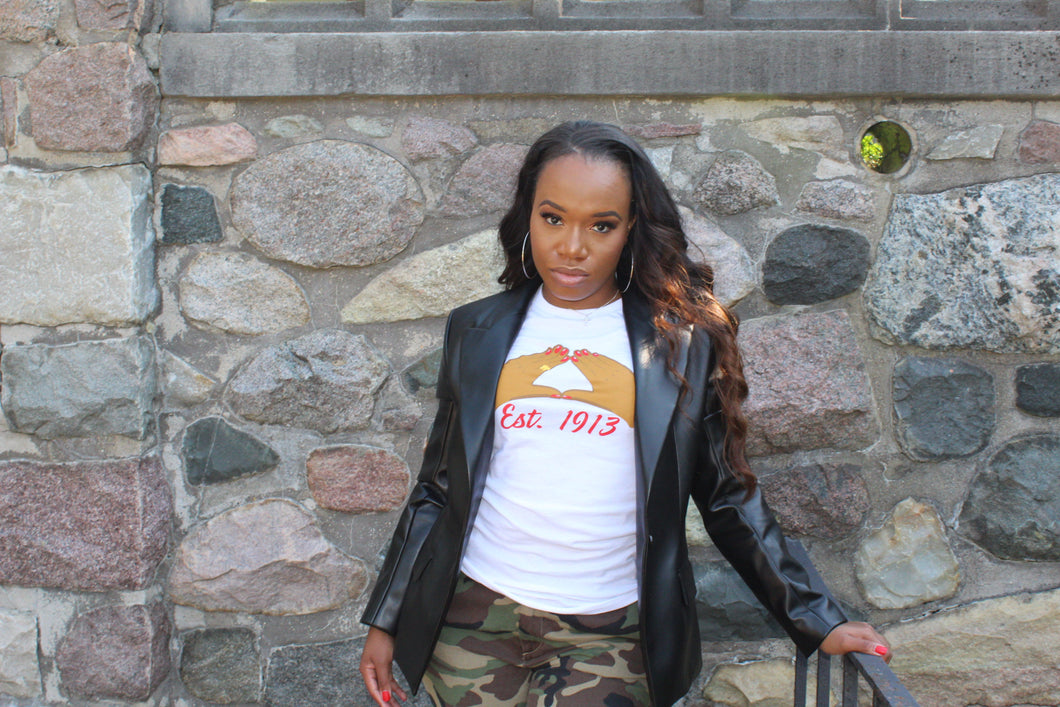 Delta Mid: Est. 1913 Relaxed Fit Tee